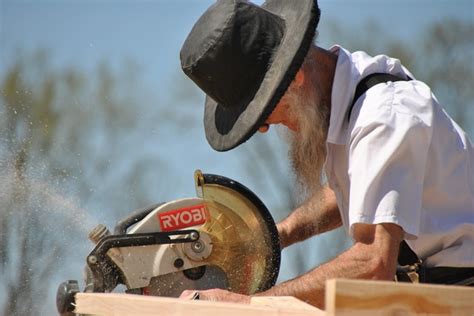 amish videos|The 10 Best Documentaries About Amish People.